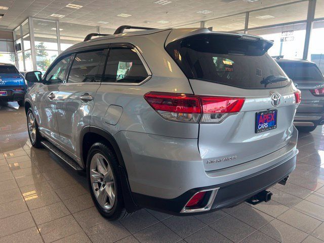 Used 2017 Toyota Highlander Limited AWD/4WD image 15