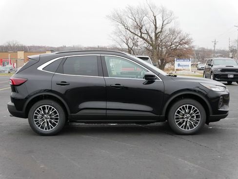 New 2026 Ford Escape SE image 8