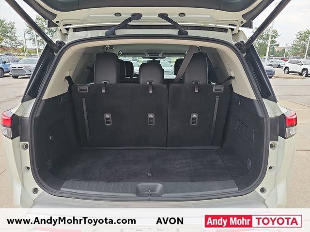 Used 2023 Nissan Pathfinder SL AWD/4WD image 31