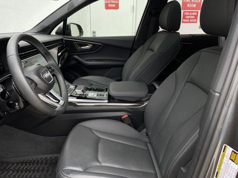 Used 2025 Audi Q7 3.0T Premium Plus AWD/4WD image 12