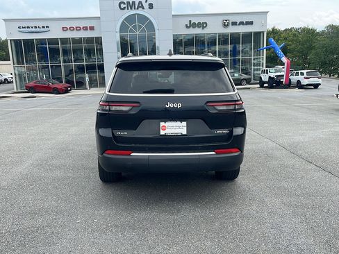 Used 2024 Jeep Grand Cherokee L Limited w/ Trailer Tow Package AWD/4WD image 5