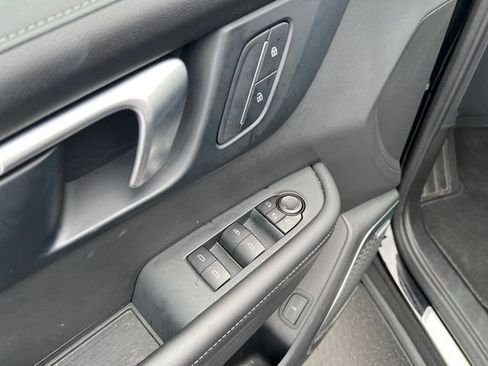 Certified 2025 Buick Enclave Preferred AWD/4WD image 11