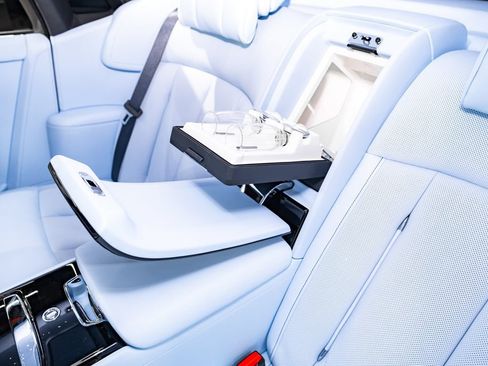 Used 2026 Rolls-Royce Phantom Sedan RWD image 6