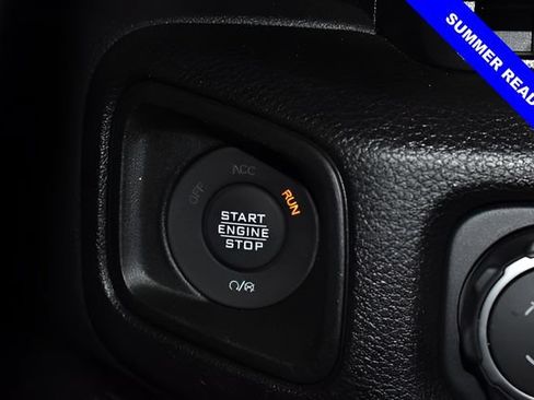 Used 2025 Jeep Wrangler Unlimited Sport AWD/4WD image 25