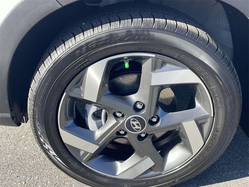 New 2026 Hyundai Venue SEL image 5