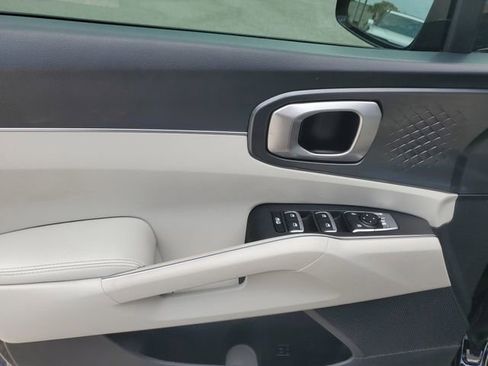 Certified 2023 Kia Sorento S w/ Panoramic Sunroof Package FWD image 17
