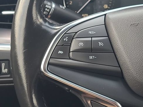 Used 2022 Cadillac XT5 Luxury w/ LPO, Floor Liner Package AWD/4WD image 17