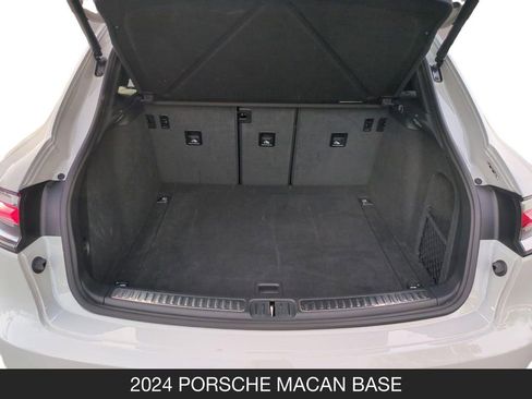 Used 2024 Porsche Macan AWD/4WD image 25