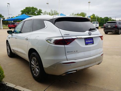 Used 2024 Buick Enclave Premium FWD image 10
