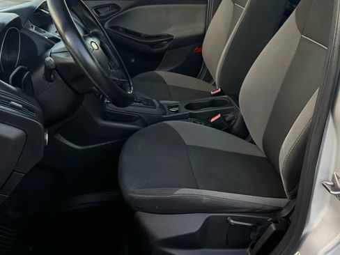 Used 2013 Ford Focus S FWD image 9