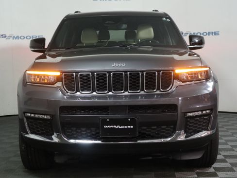 Used 2023 Jeep Grand Cherokee L Limited w/ Trailer Tow Group (B) AWD/4WD image 13