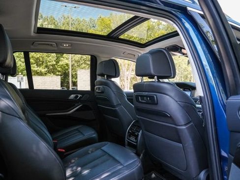 Used 2019 BMW X7 xDrive40i w/ Premium Package AWD/4WD image 41
