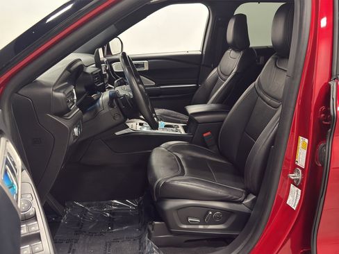 Certified 2020 Ford Explorer ST w/ ST Street Pack image 10