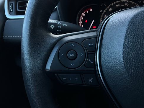 Used 2025 Toyota RAV4 XLE image 34