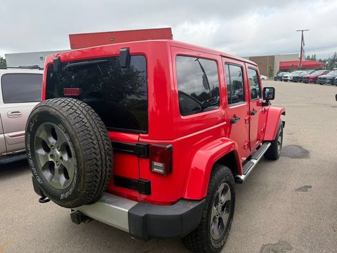 Used 2013 Jeep Wrangler Unlimited Sahara w/ Mopar Chrome Edition Group AWD/4WD image 7
