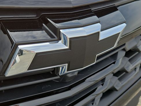 New 2026 Chevrolet Equinox LT w/ Midnight Edition image 14