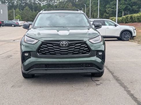 Used 2023 Toyota Highlander XLE FWD image 8