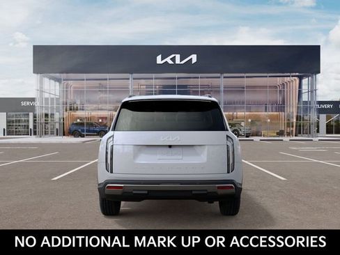 New 2027 Kia Telluride S image 5