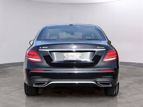 Used 2018 Mercedes-Benz E 300 4MATIC image 6