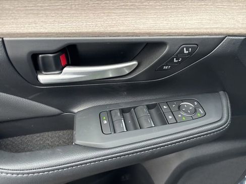 New 2026 Toyota Grand Highlander Limited image 10
