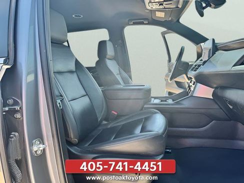 Used 2021 Chevrolet Tahoe LT w/ Luxury Package RWD image 27