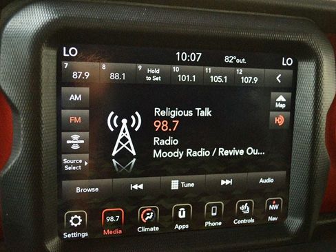 Used 2018 Jeep Wrangler Unlimited Rubicon AWD/4WD image 54