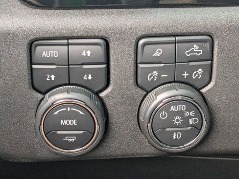 Used 2024 Chevrolet Silverado 3500 LTZ w/ LTZ Convenience Package AWD/4WD image 27