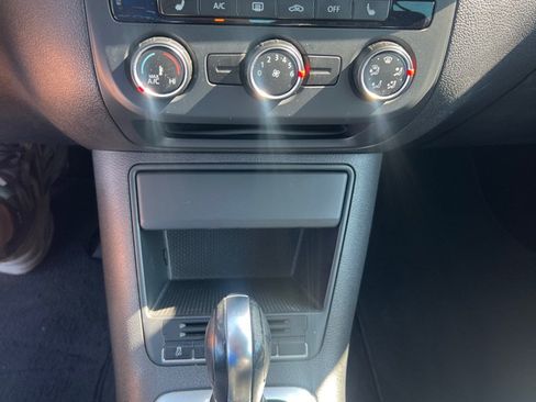 Used 2014 Volkswagen Tiguan S AWD/4WD image 33