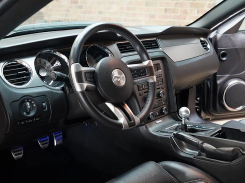 Used 2010 Ford Mustang GT image 42