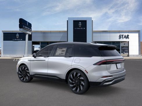 New 2026 Lincoln Nautilus Reserve w/ Jet Appearance Package image 4