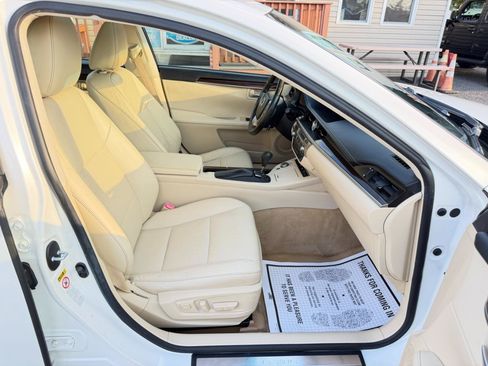 Used 2015 Lexus ES 350 w/ Luxury Package FWD image 43