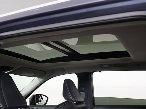 Used 2022 INFINITI QX60 Sensory image 22