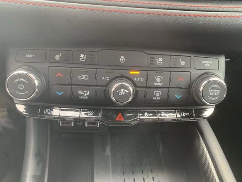 Used 2025 Dodge Durango GT image 21