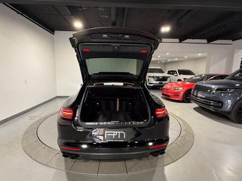 Used 2018 Porsche Panamera 4S AWD/4WD image 15