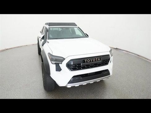 Used 2025 Toyota Tacoma Trailhunter image 14