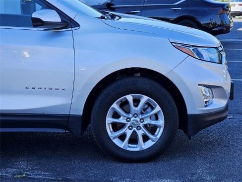 Used 2021 Chevrolet Equinox LT image 9