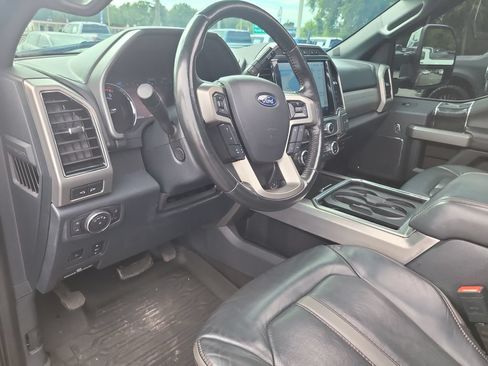 Certified 2022 Ford F250 Platinum w/ Tremor Off-Road Package AWD/4WD image 16