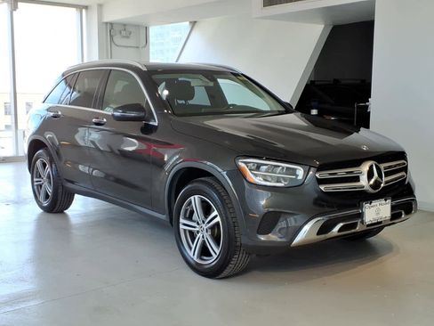 Used 2020 Mercedes-Benz GLC 300 4MATIC image 3