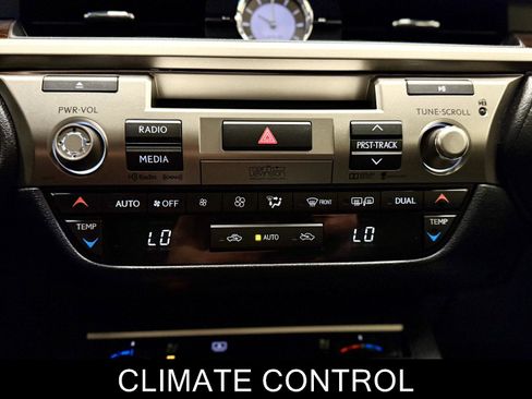 Used 2015 Lexus ES 350 FWD image 27