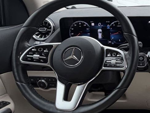 Certified 2023 Mercedes-Benz GLA 250 4MATIC image 6