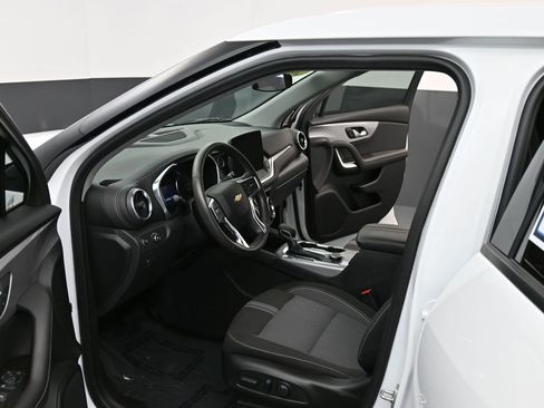 Used 2023 Chevrolet Blazer LT w/ Driver Confidence Package image 11