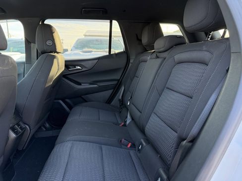 Used 2025 Chevrolet Equinox LT image 5