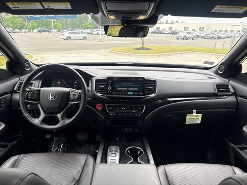 Used 2024 Honda Ridgeline Black Edition image 17