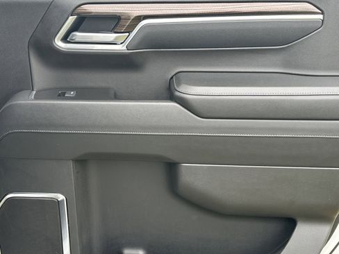 Used 2025 Chevrolet Silverado 1500 LT image 16