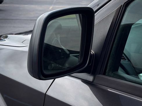 Used 2018 Dodge Journey SE w/ Blacktop Package FWD image 18