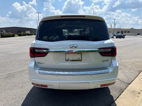 Used 2022 INFINITI QX80 Luxe w/ All-Season Package RWD image 6