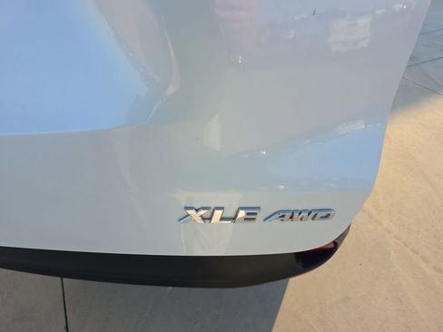 Used 2018 Toyota Highlander XLE w/ Protection Package #3 image 18