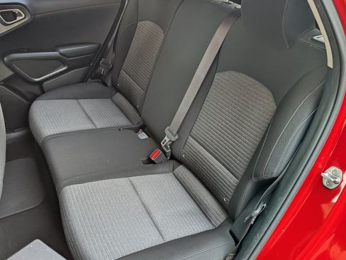 Used 2021 Kia Soul GT-Line FWD image 18