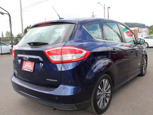 Used 2017 Ford C-MAX Energi Titanium w/ Equipment Group 501A FWD image 6