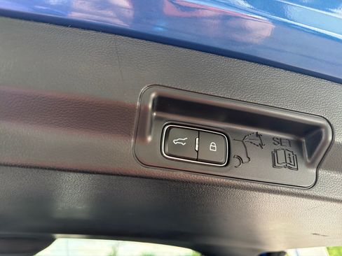 Used 2022 Ford Explorer ST w/ Equipment Group 401A AWD/4WD image 34